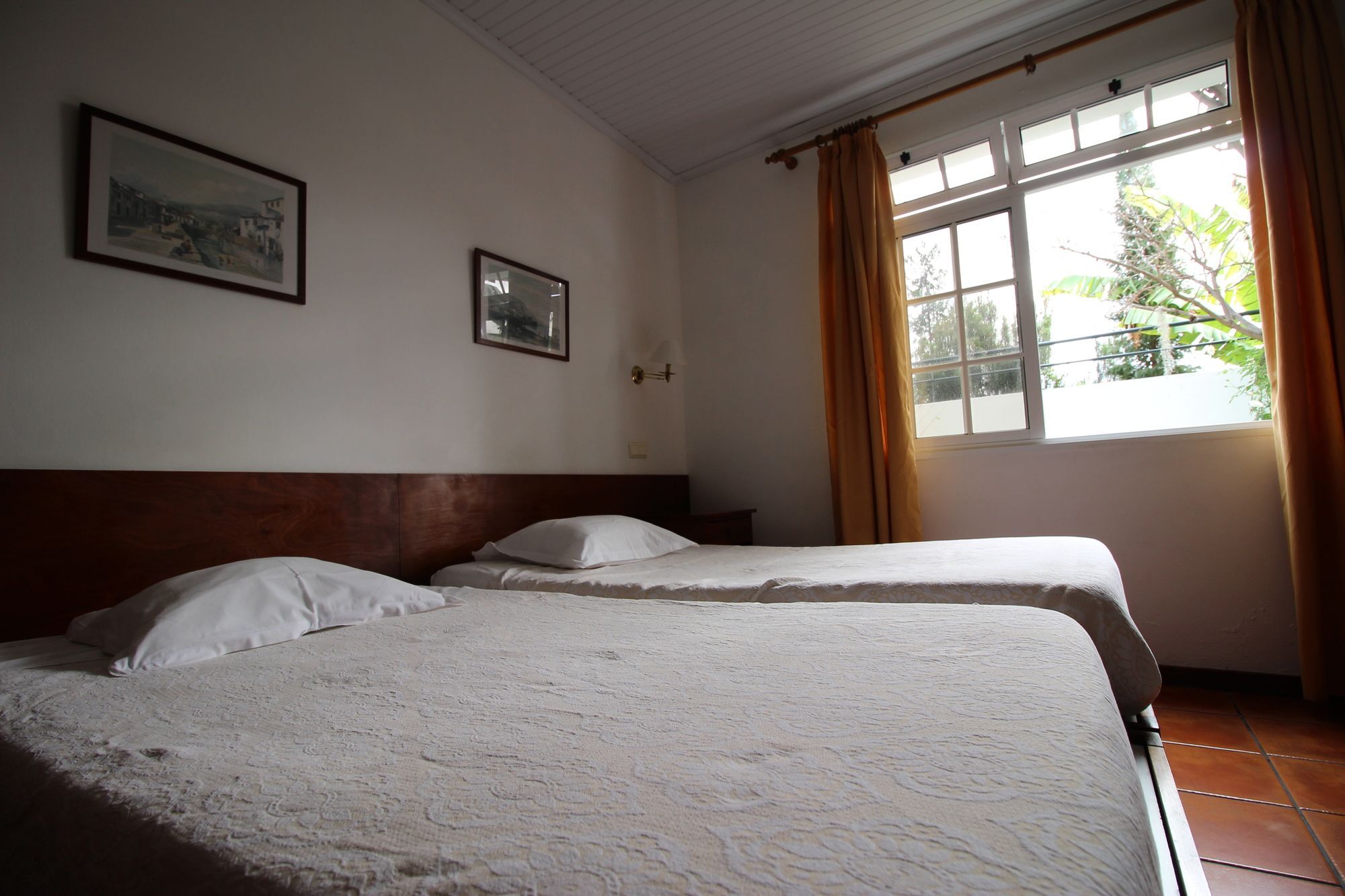 Guesthouse Vila Lusitania 푼샬 외부 사진